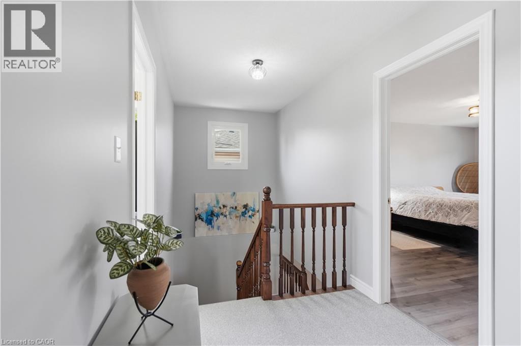 31 Fano Drive, Hamilton, ON - Indoor Photo Showing Other Room