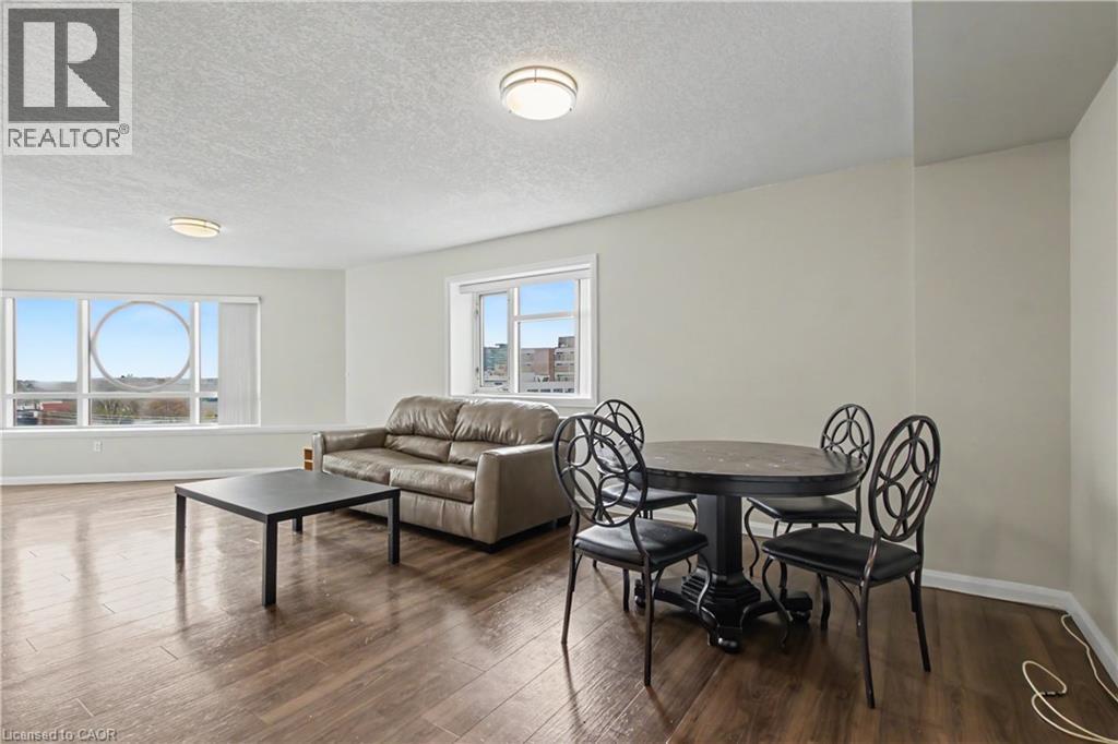 96 University Avenue W, Waterloo, ON - Indoor