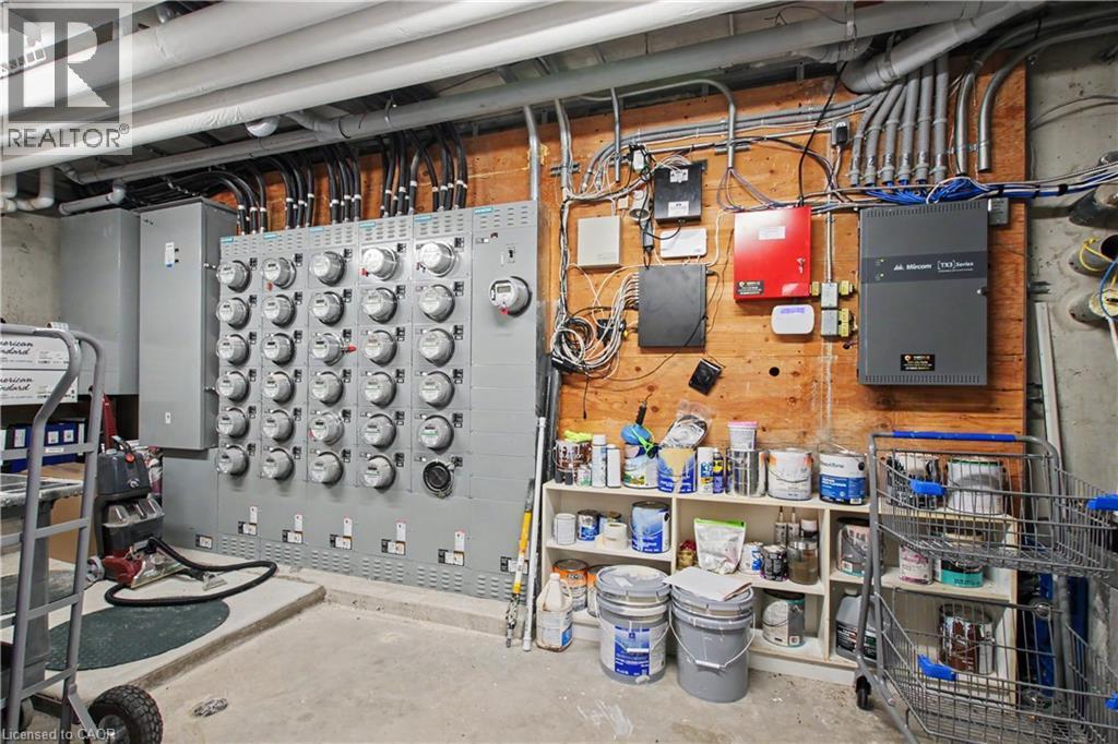 96 University Avenue W, Waterloo, ON - Indoor Photo Showing Basement
