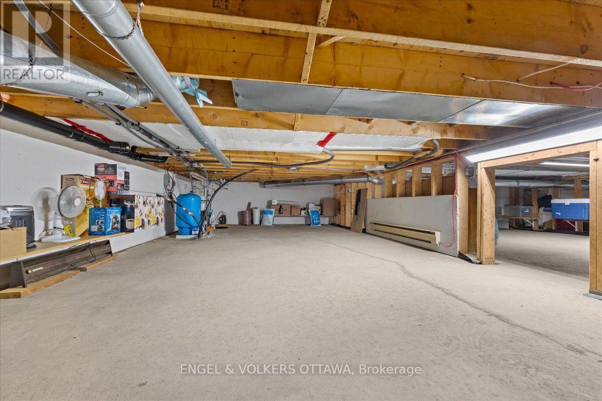 3805 Big Rideau Lake Road, Rideau Lakes, ON - Indoor