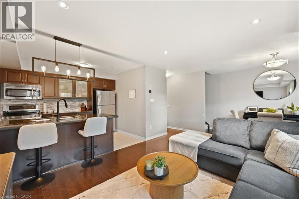 7 Sirente Drive Unit# 7, Hamilton, ON - Indoor