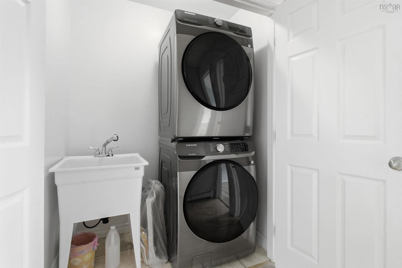 3175 Micmac Street Street, Halifax, NS - Indoor Photo Showing Laundry Room