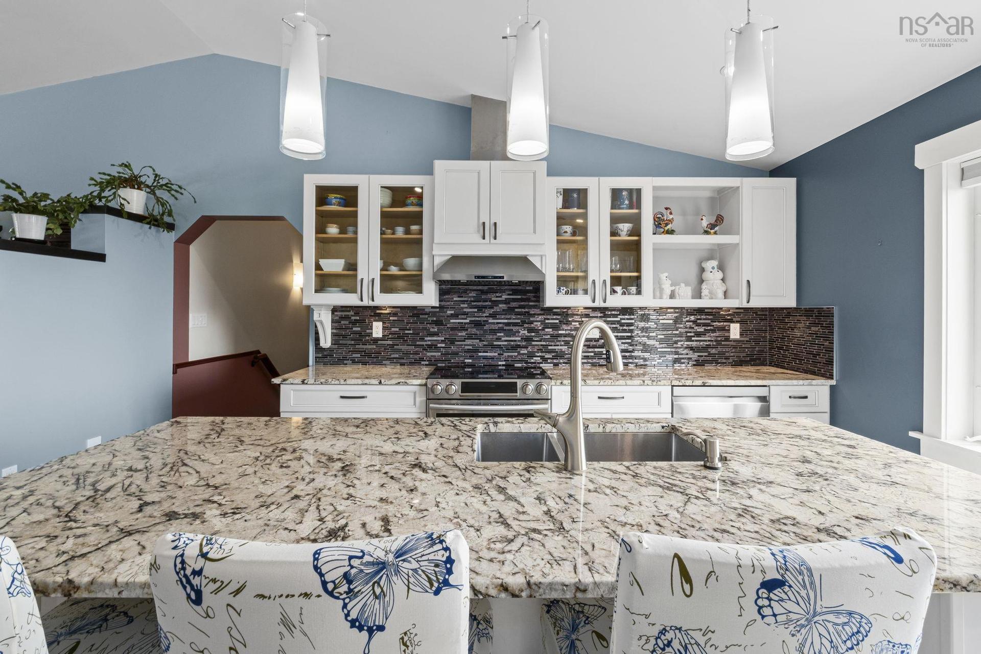 116 Whitecap Ridge, Black Point, NS - Indoor Photo Showing Kitchen With Double Sink With Upgraded Kitchen