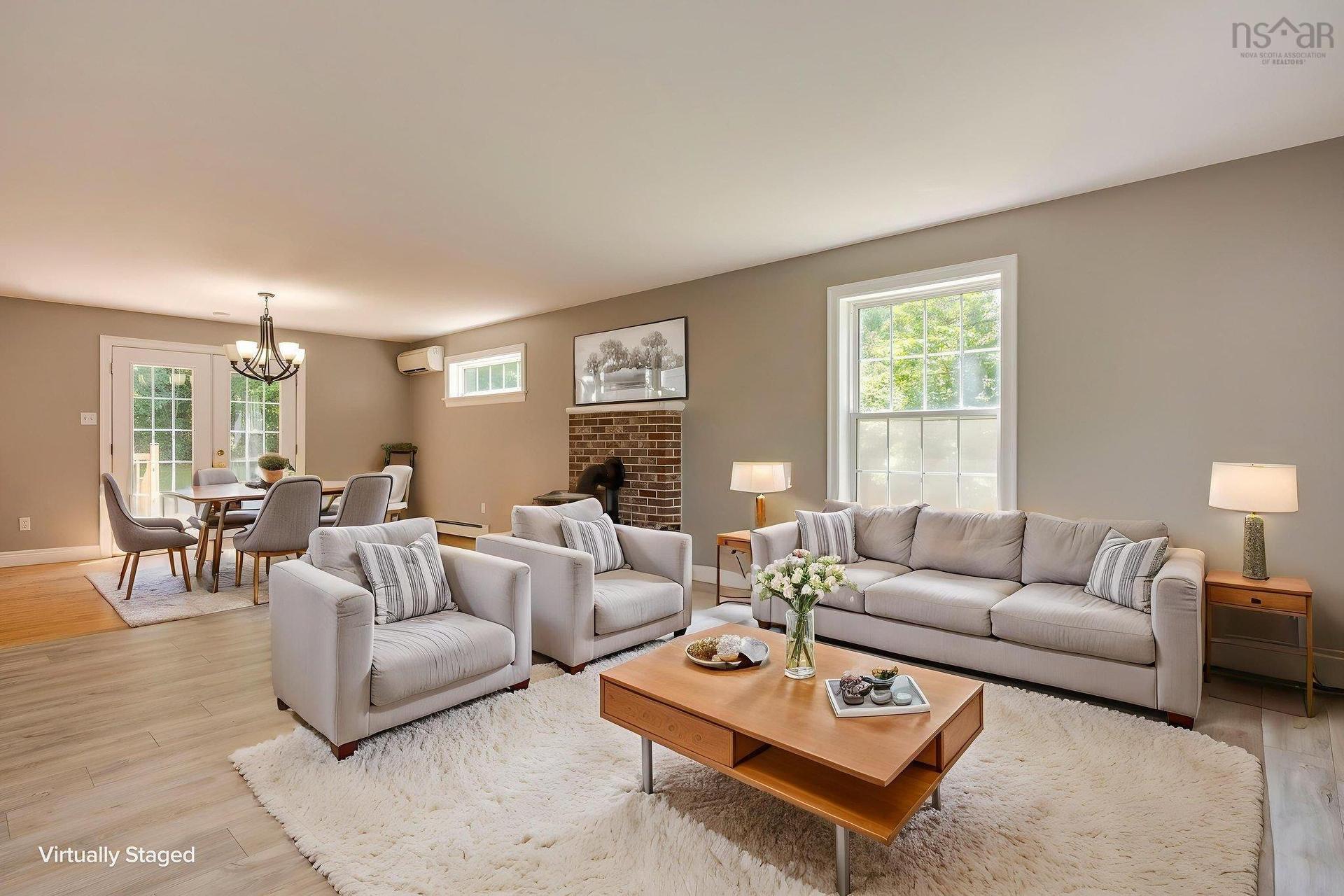 174 Prospect Avenue, Kentville, NS - Indoor Photo Showing Living Room