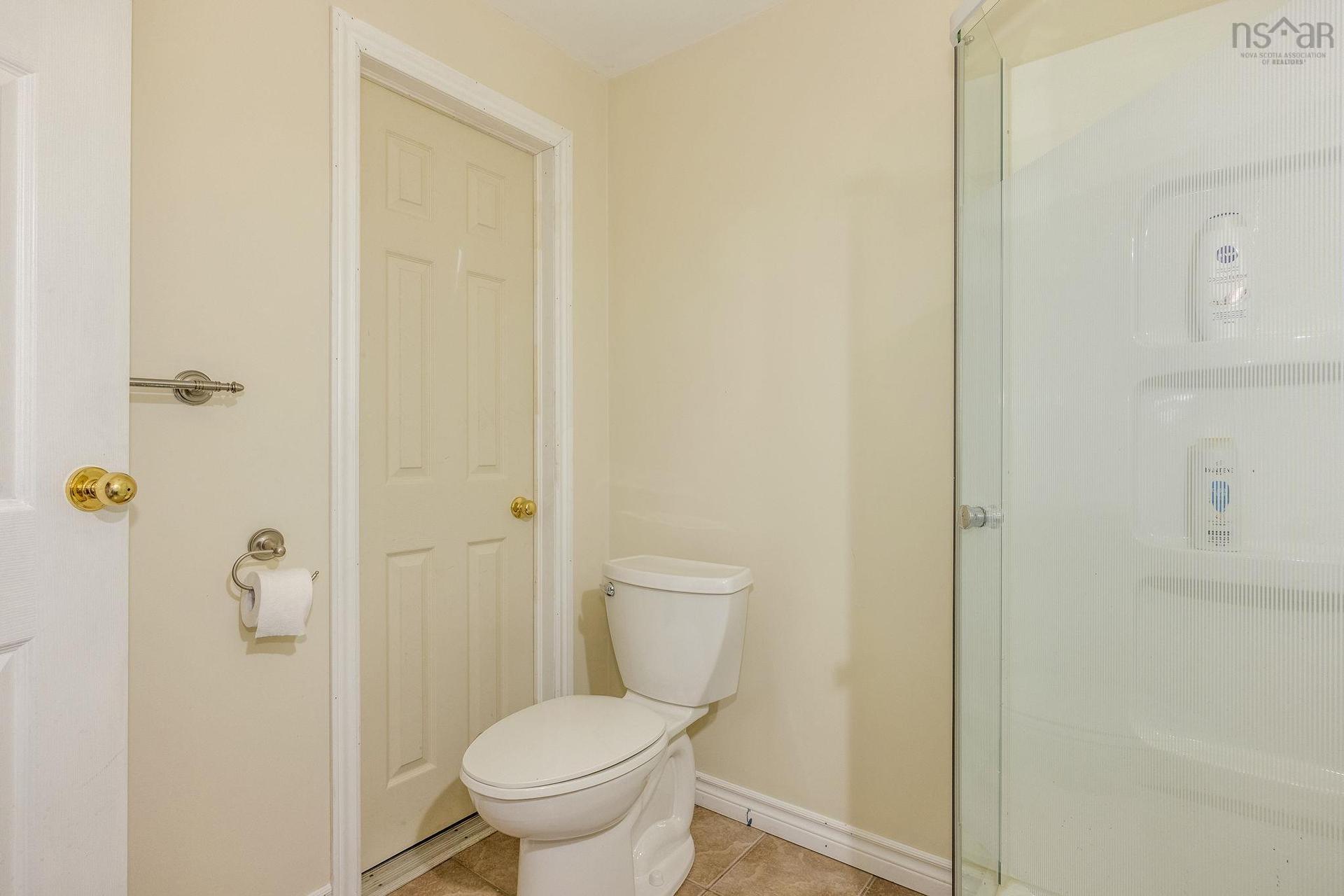 174 Prospect Avenue, Kentville, NS - Indoor Photo Showing Bathroom