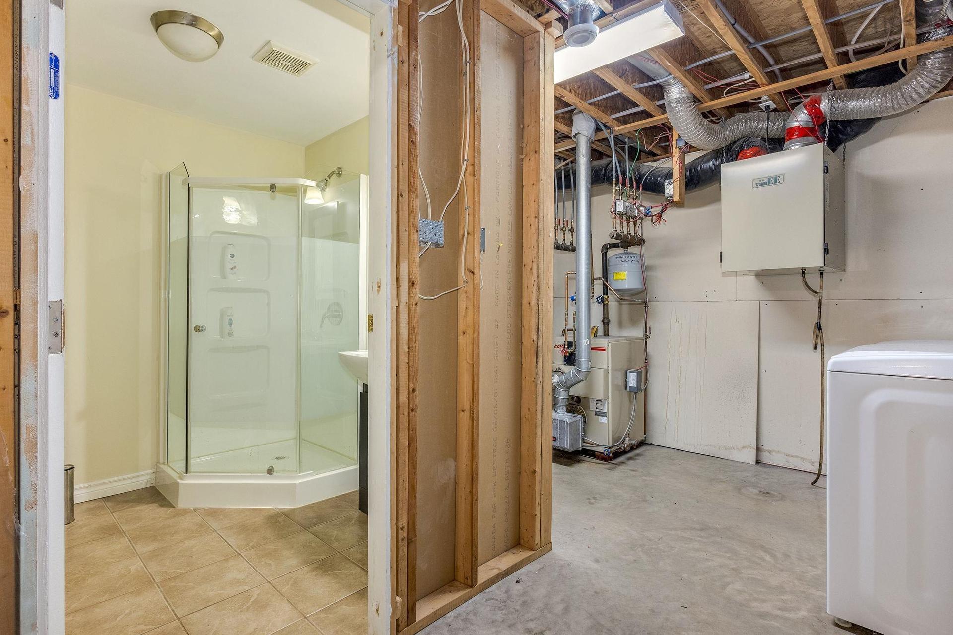 174 Prospect Avenue, Kentville, NS - Indoor Photo Showing Laundry Room