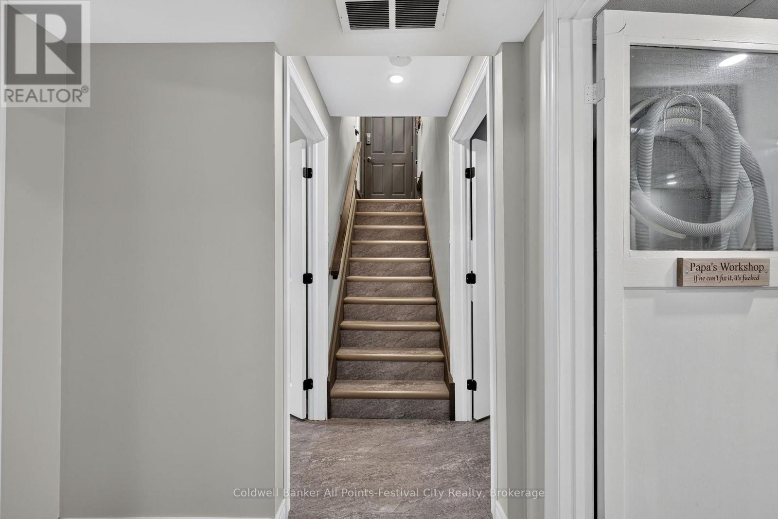 128 Cambria Road N, Goderich (Goderich (Town)), ON - Indoor