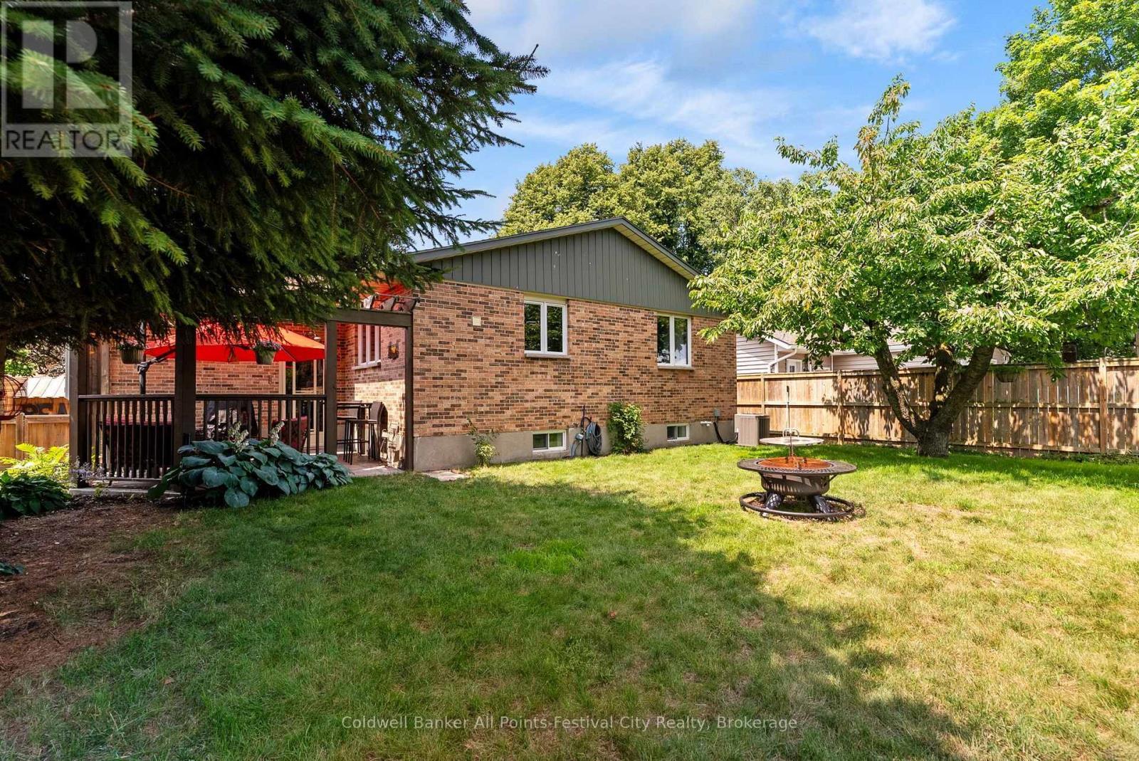 128 Cambria Road N, Goderich (Goderich (Town)), ON - Outdoor With Deck Patio Veranda