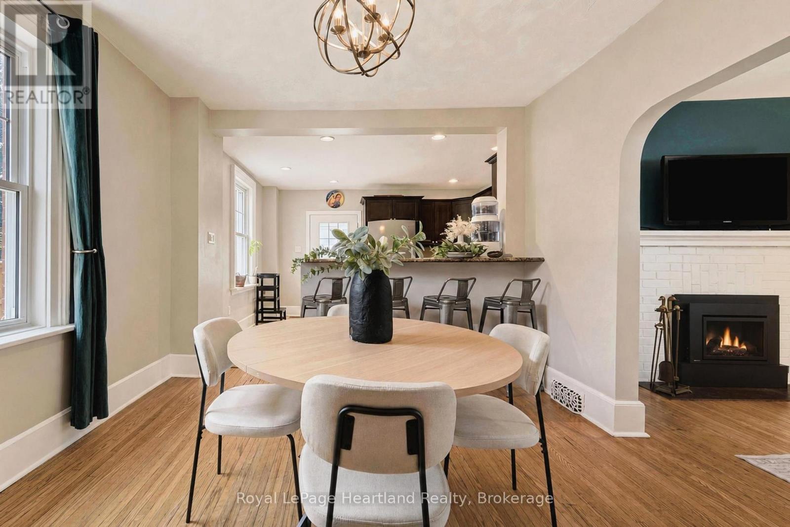 114 Elgin Avenue E, Goderich (Goderich (Town)), ON - Indoor Photo Showing Dining Room With Fireplace