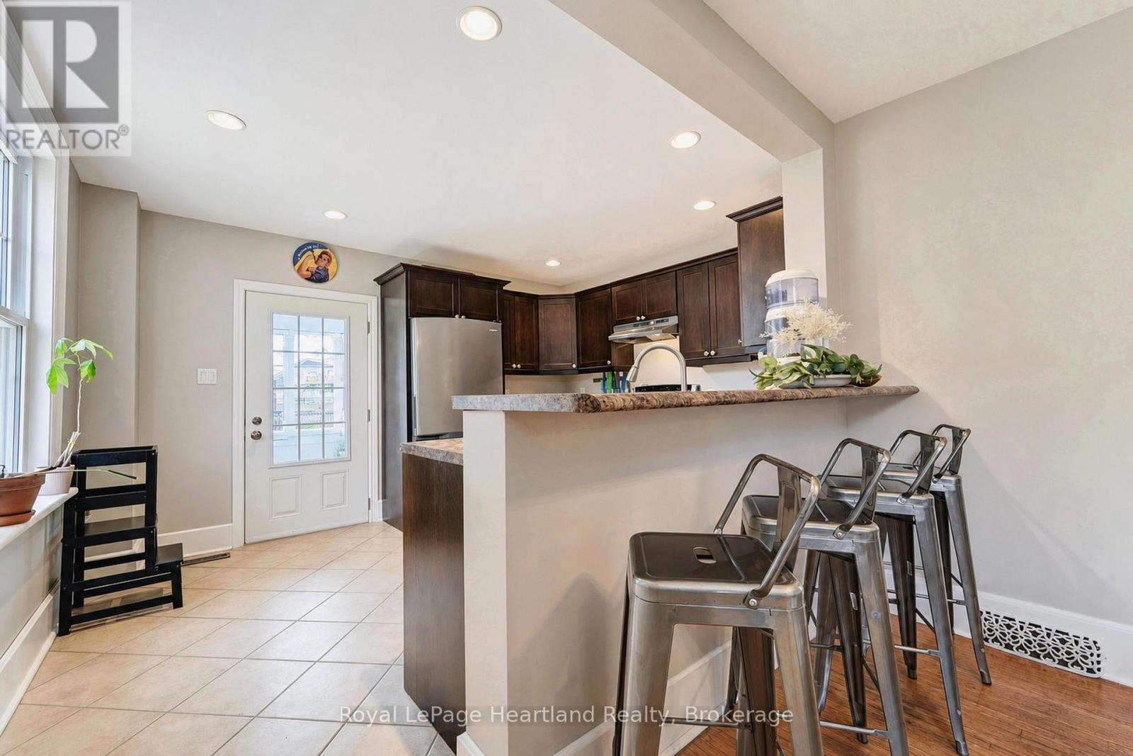 114 Elgin Avenue E, Goderich (Goderich (Town)), ON - Indoor