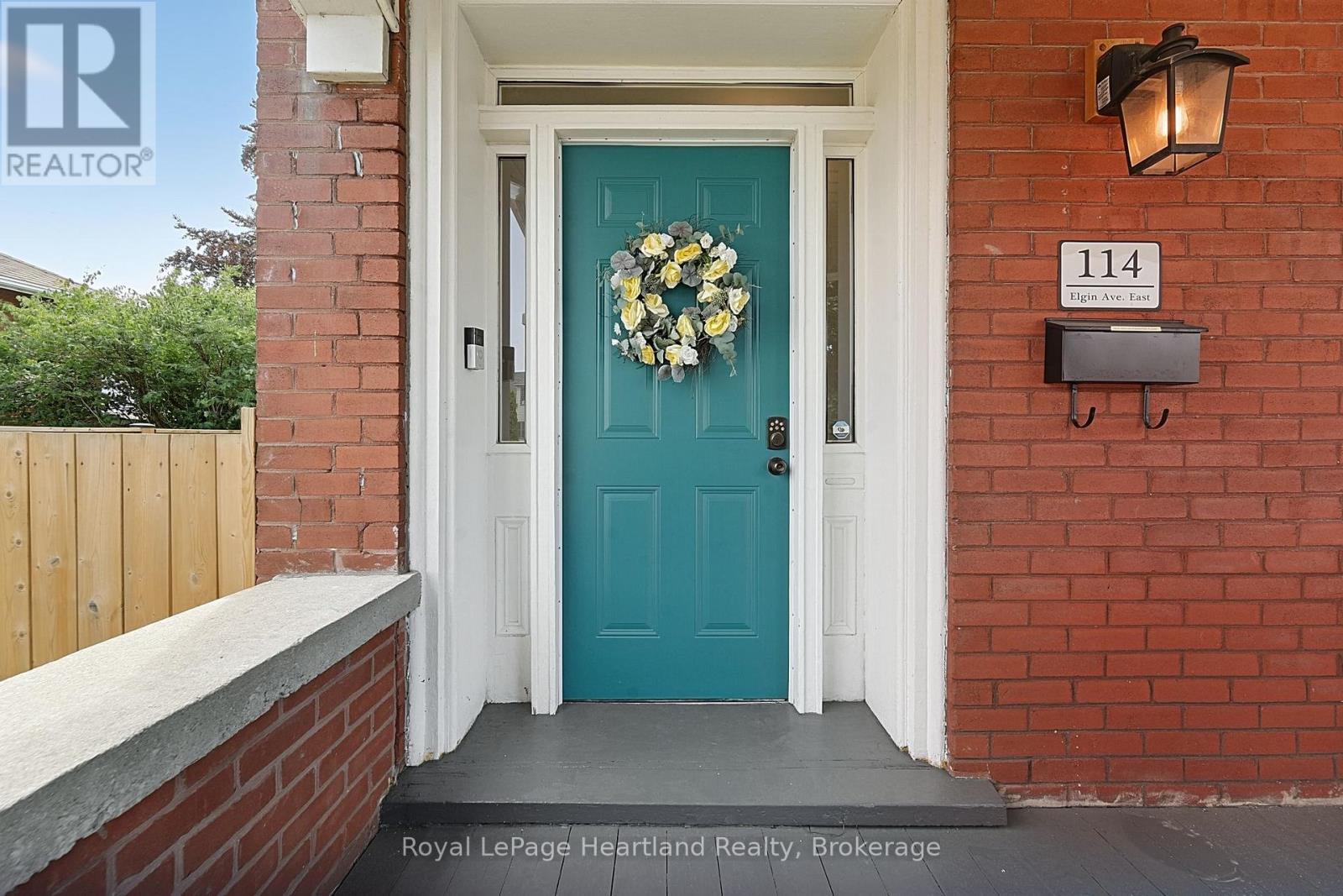 114 Elgin Avenue E, Goderich (Goderich (Town)), ON - Outdoor With Exterior