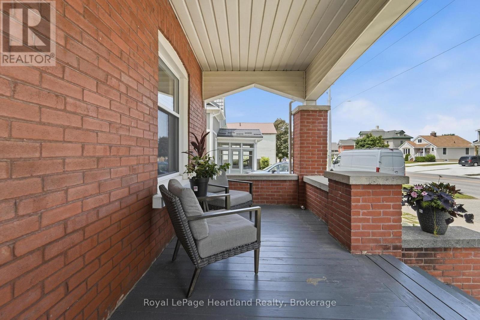 114 Elgin Avenue E, Goderich (Goderich (Town)), ON - Outdoor With Deck Patio Veranda With Exterior