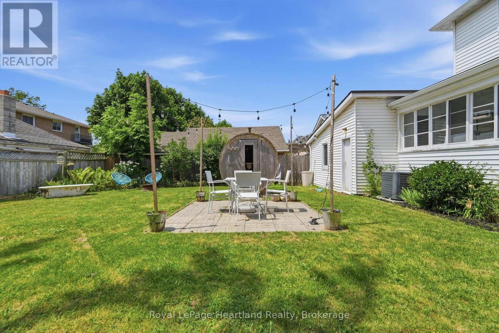 114 Elgin Avenue E, Goderich (Goderich (Town)), ON - Outdoor