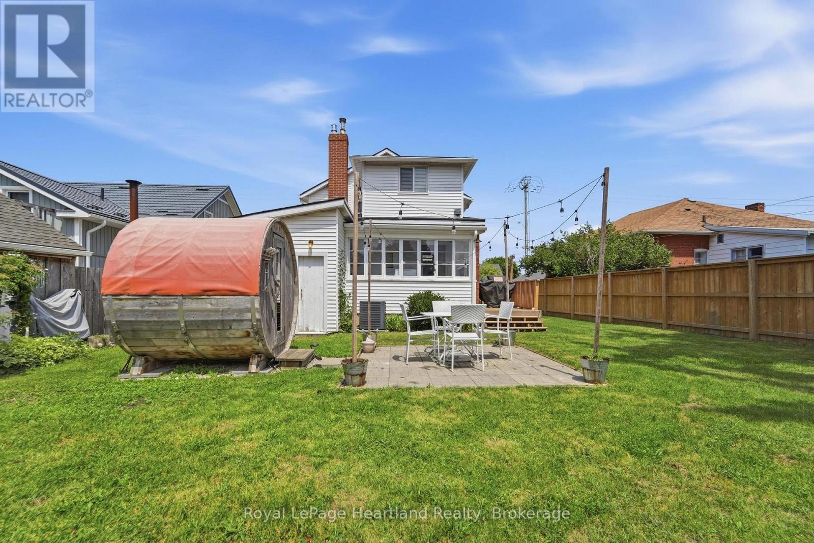 114 Elgin Avenue E, Goderich (Goderich (Town)), ON - Outdoor