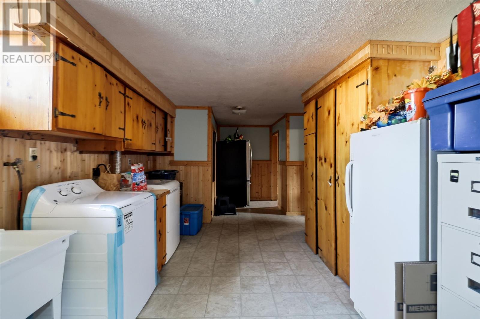 305 Moss Rd, Sault Ste. Marie, ON - Indoor Photo Showing Laundry Room