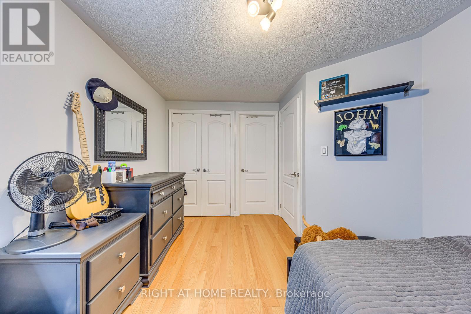 4164 Forest Fire Crescent, Mississauga, ON - Indoor Photo Showing Bedroom