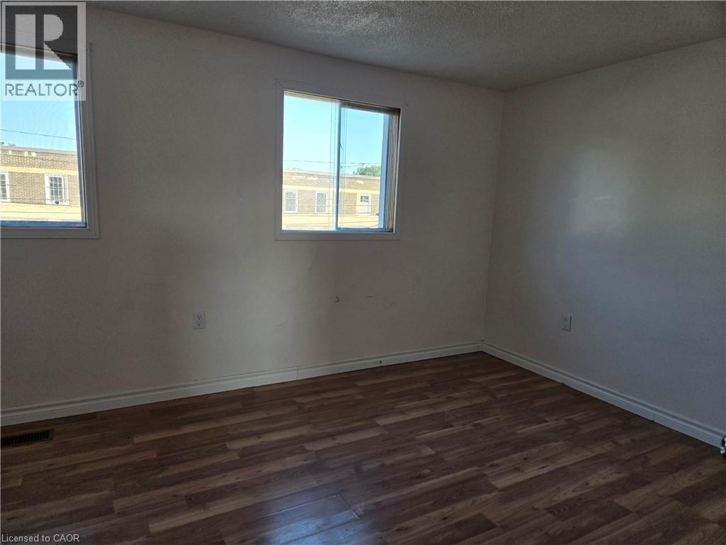 224 Burgar Street, Welland, ON - Indoor Photo Showing Other Room
