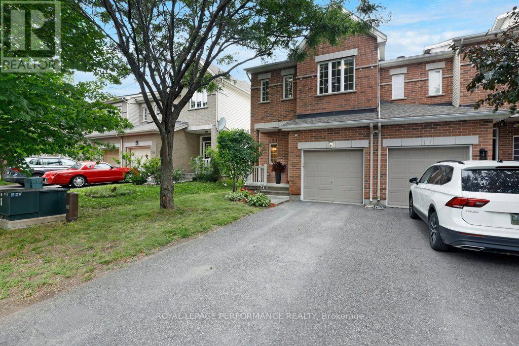 306 Waymark Crescent, Ottawa, ON - Outdoor