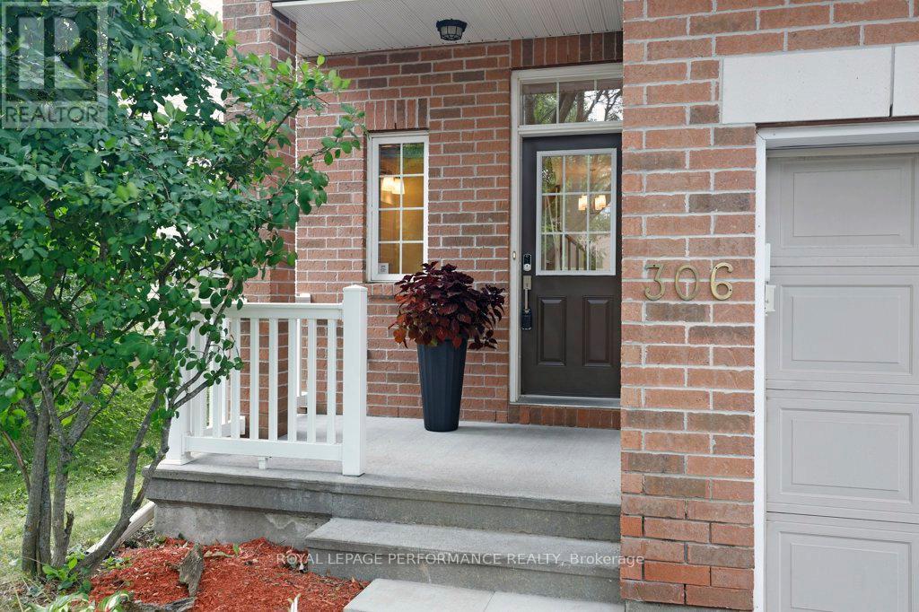 306 Waymark Crescent, Ottawa, ON - Outdoor With Exterior