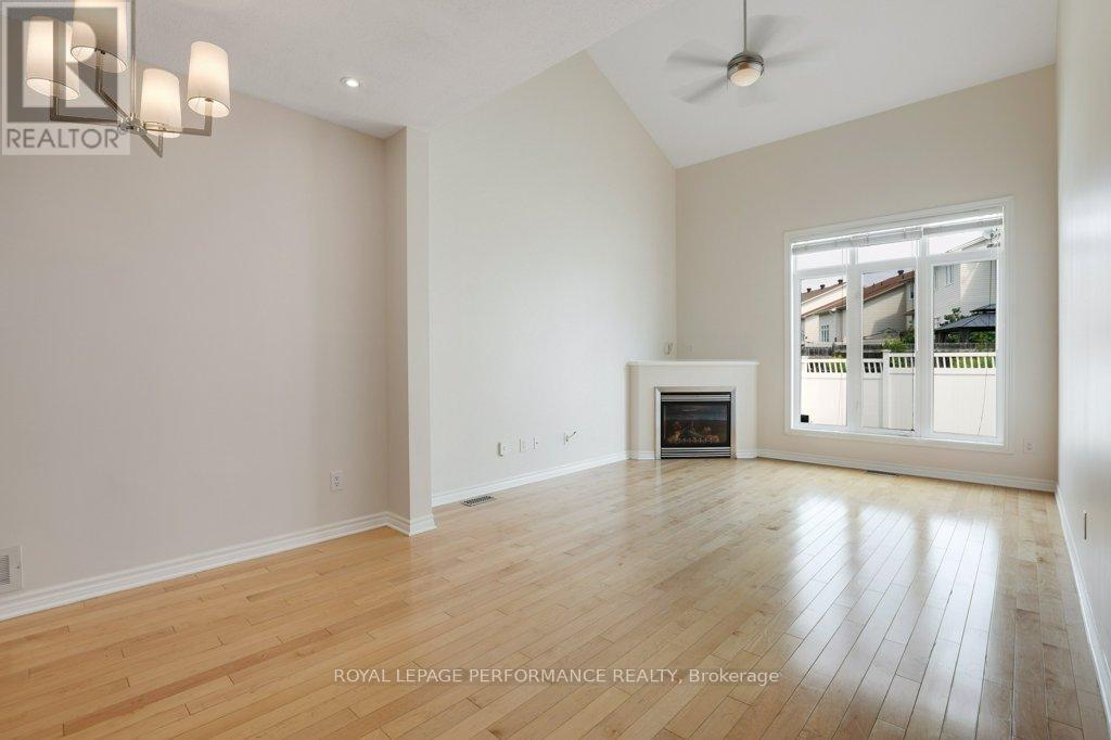 306 Waymark Crescent, Ottawa, ON - Indoor Photo Showing Living Room With Fireplace