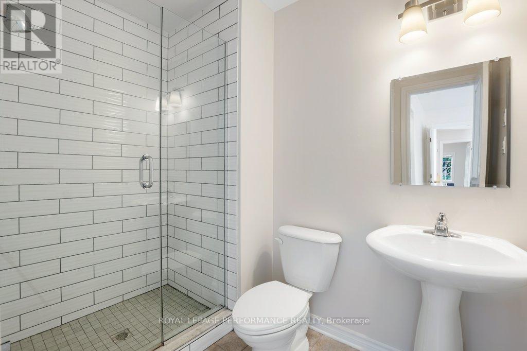 306 Waymark Crescent, Ottawa, ON - Indoor Photo Showing Bathroom