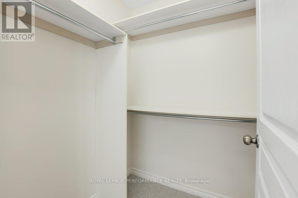 306 Waymark Crescent, Ottawa, ON - Indoor