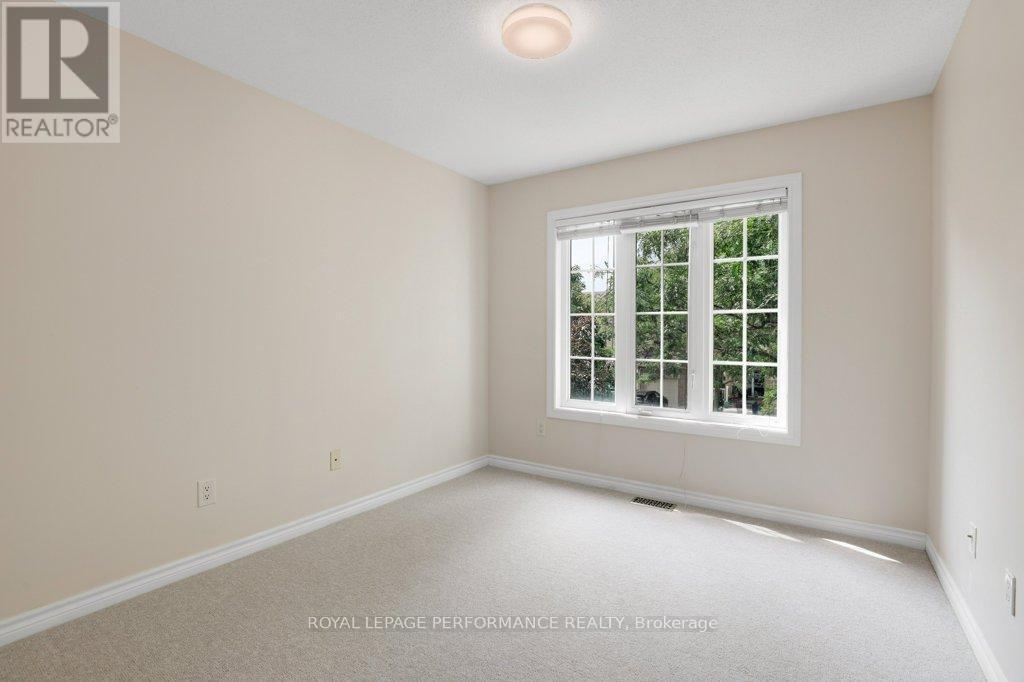 306 Waymark Crescent, Ottawa, ON - Indoor Photo Showing Other Room