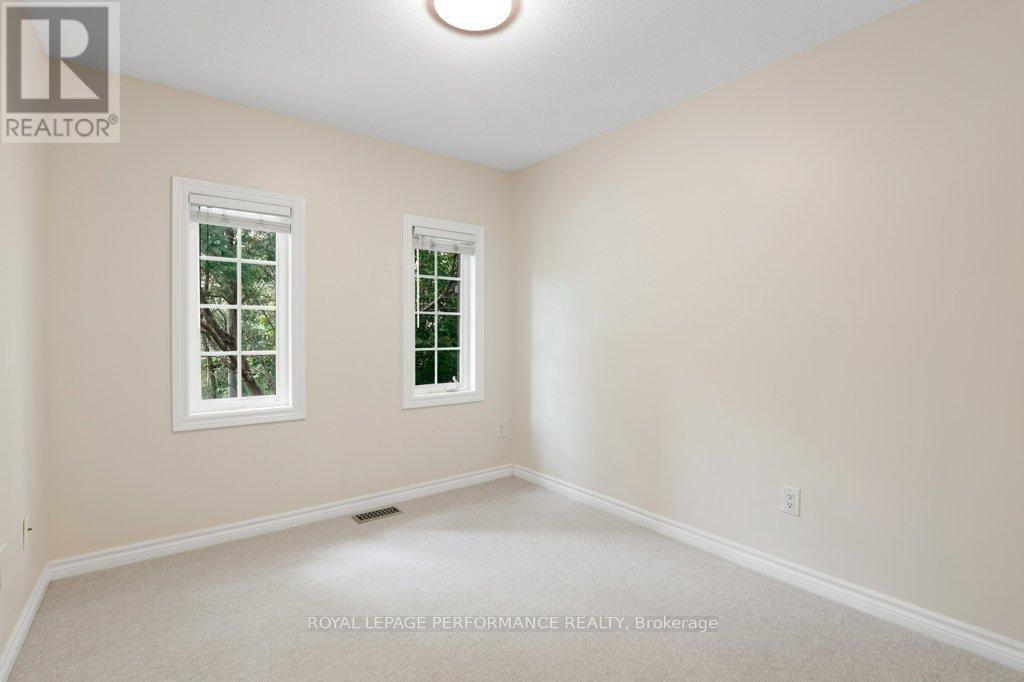 306 Waymark Crescent, Ottawa, ON - Indoor Photo Showing Other Room
