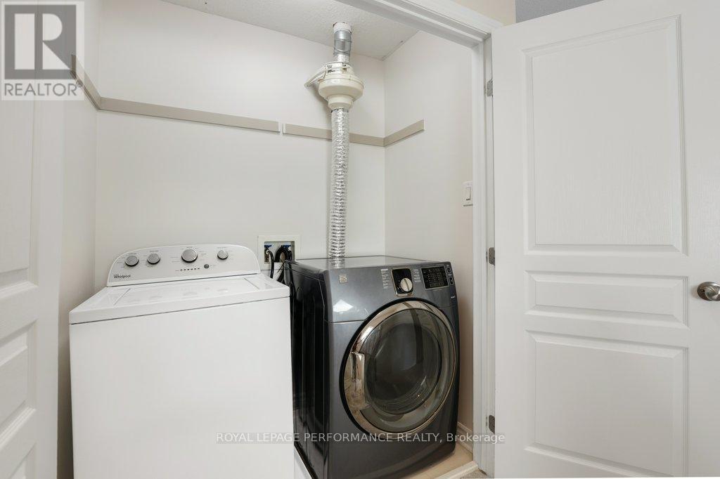 306 Waymark Crescent, Ottawa, ON - Indoor Photo Showing Laundry Room