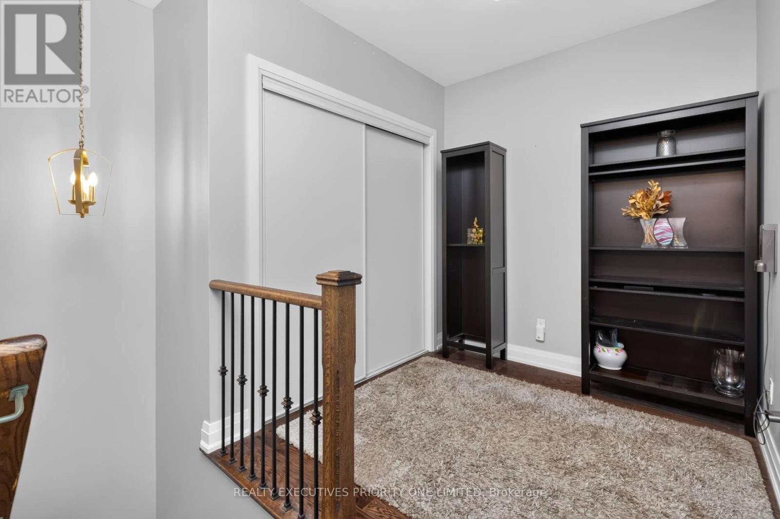 59 - 8161 Kipling Avenue, Vaughan, ON - Indoor Photo Showing Other Room