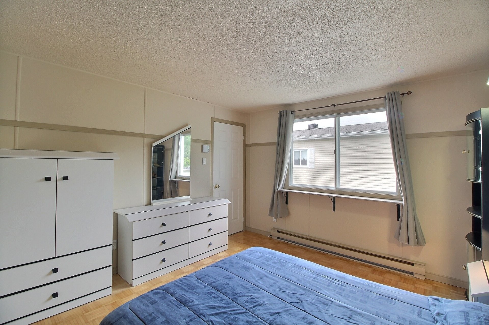 Chambre à coucher principale - 38 Rue Dumont O., Rouyn-Noranda, QC - Indoor Photo Showing Bedroom