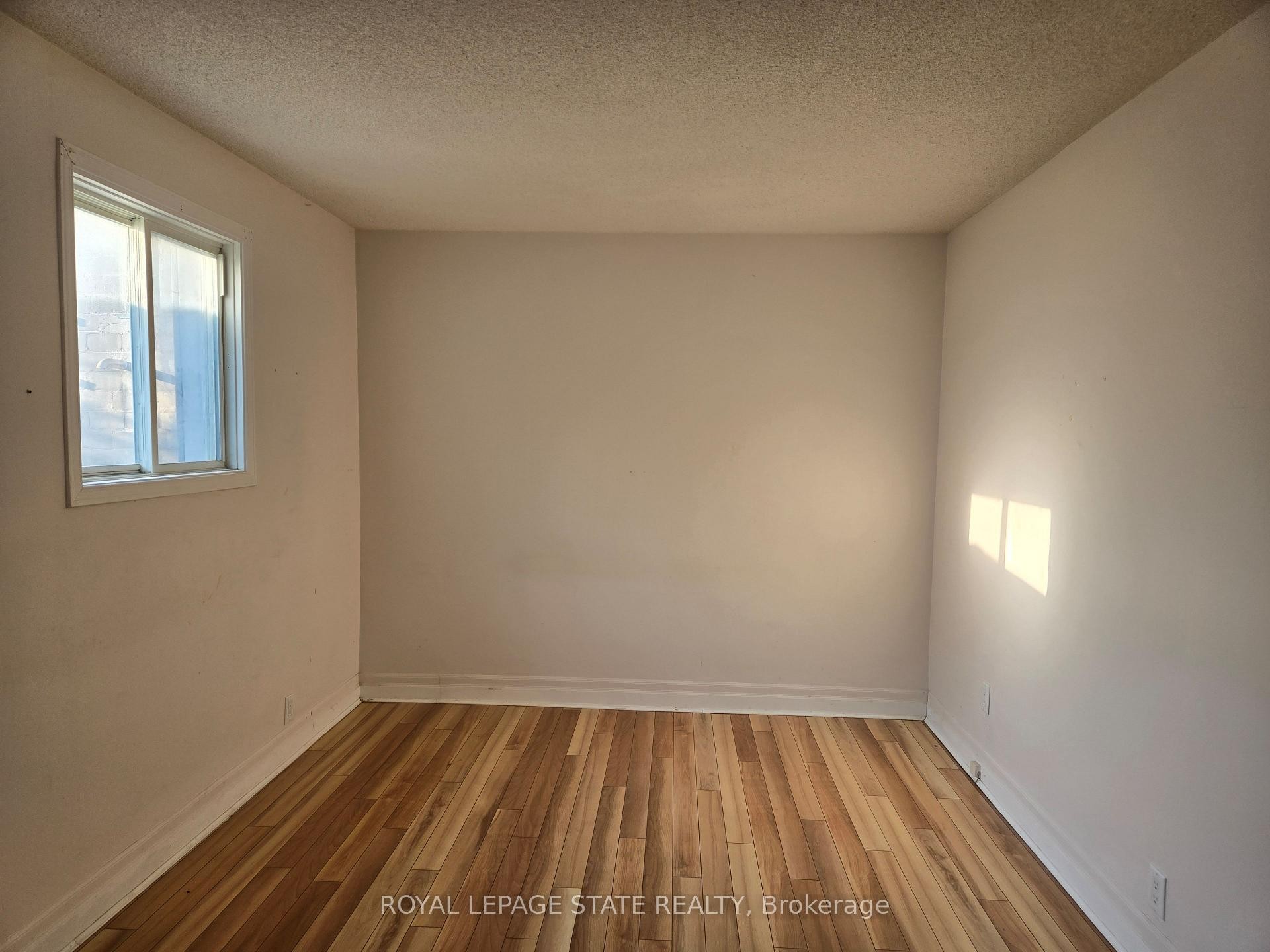 224 Burgar Street, Welland, ON - Indoor Photo Showing Other Room