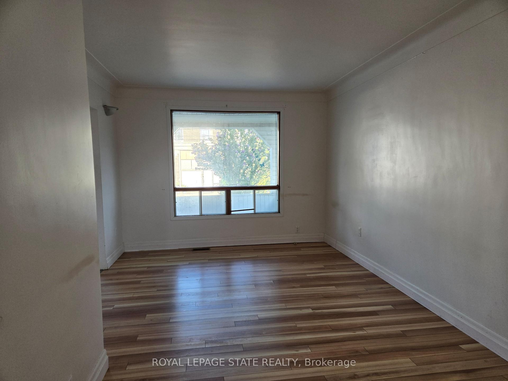 224 Burgar Street, Welland, ON - Indoor Photo Showing Other Room