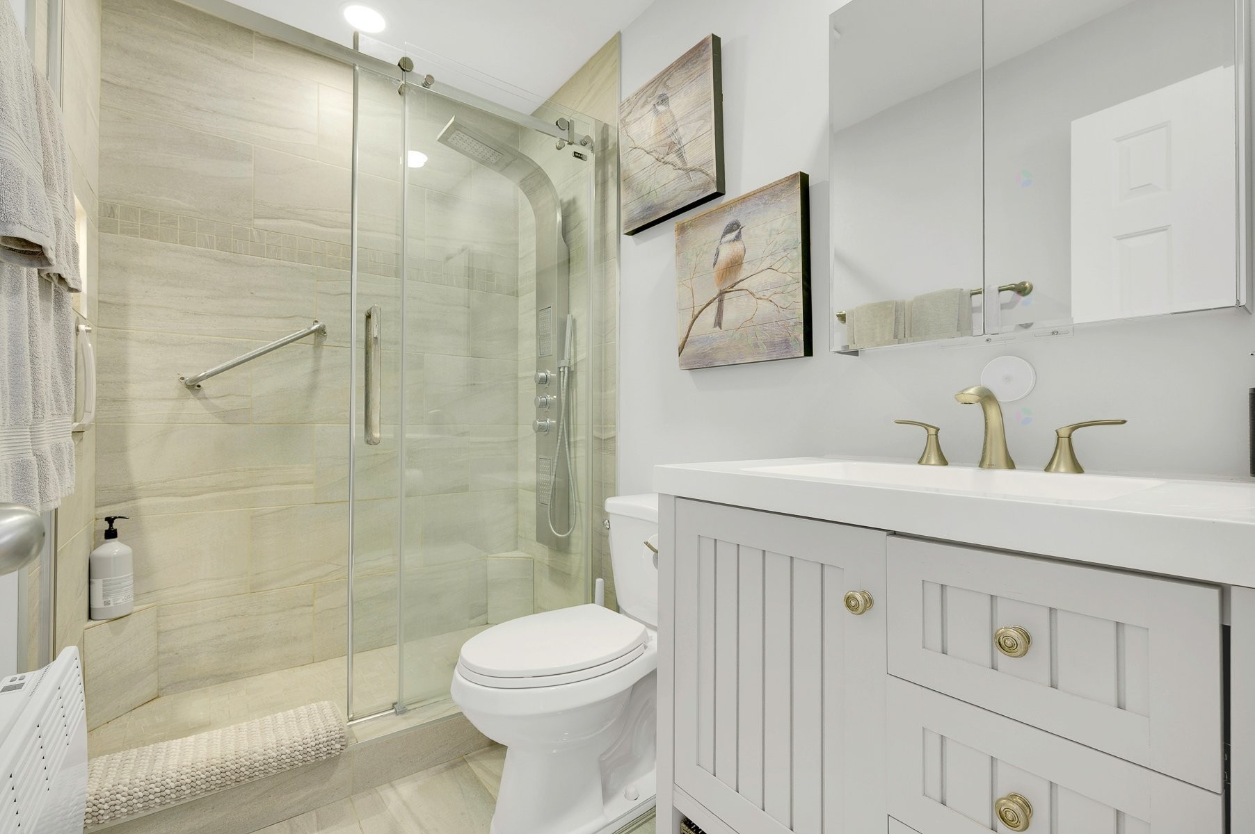Bathroom - 66 Av. Guindon, Saint-Sauveur, QC - Indoor Photo Showing Bathroom