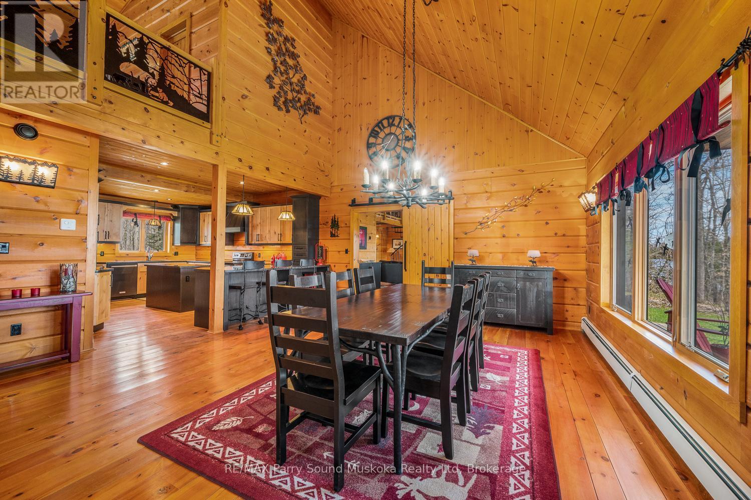 48 Wendy'S Lane, Mckellar, ON - Indoor Photo Showing Dining Room