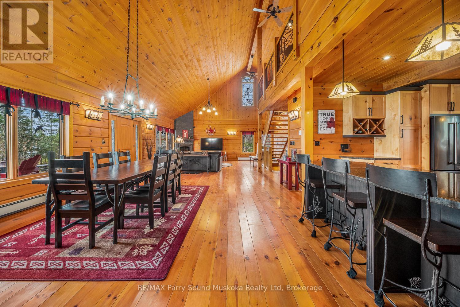 48 Wendy'S Lane, Mckellar, ON - Indoor Photo Showing Dining Room