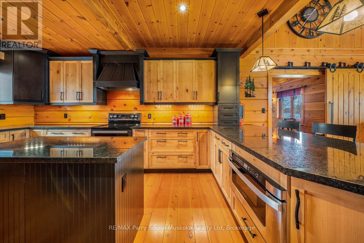 48 Wendy'S Lane, Mckellar, ON - Indoor Photo Showing Kitchen