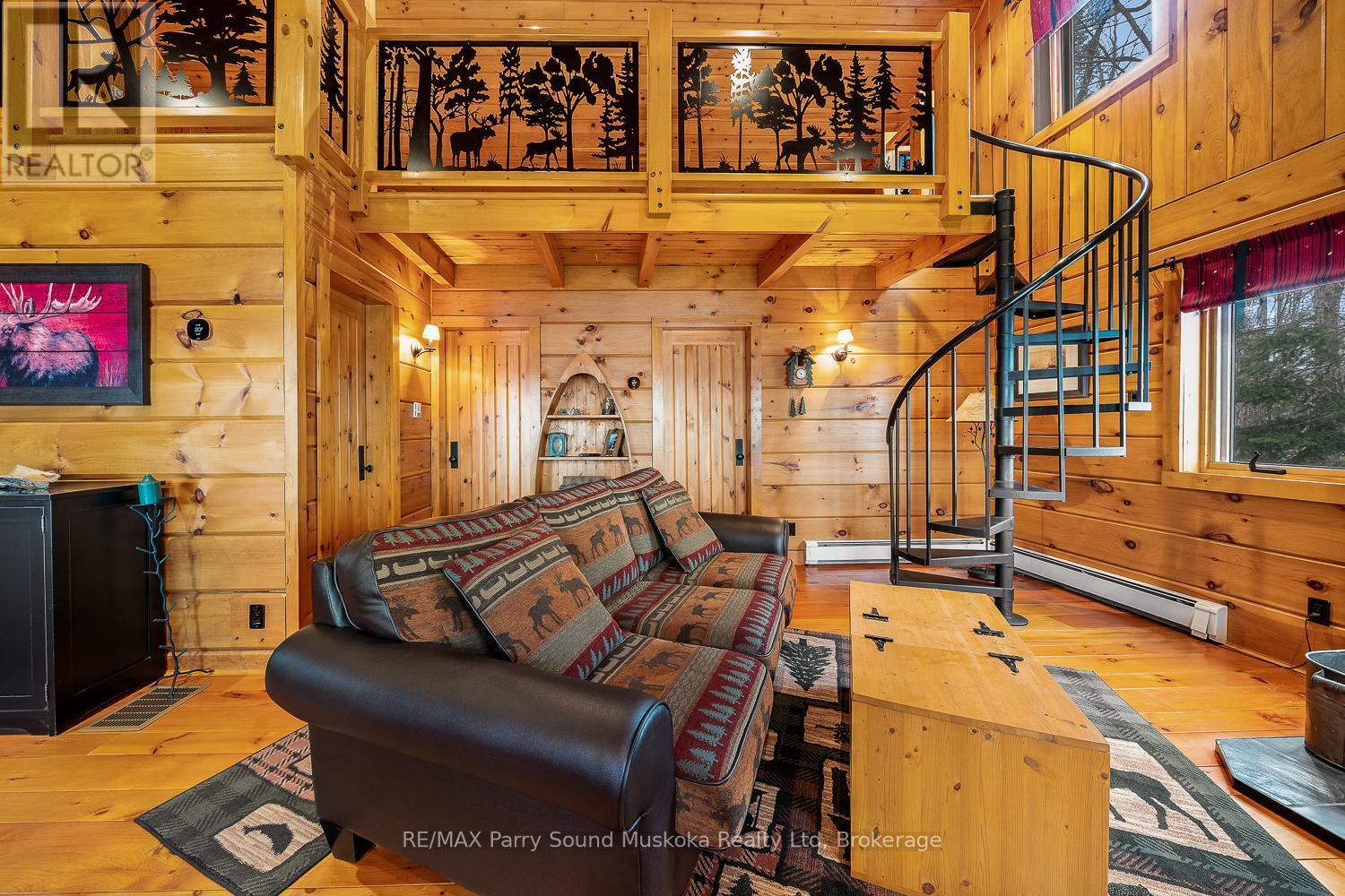 48 Wendy'S Lane, Mckellar, ON - Indoor Photo Showing Other Room