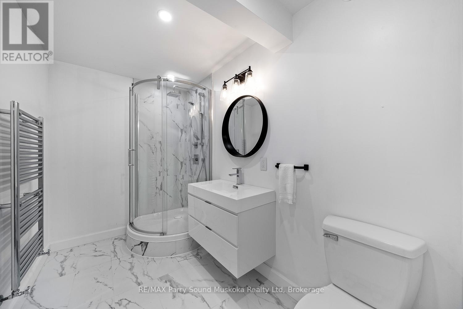 48 Wendy'S Lane, Mckellar, ON - Indoor Photo Showing Bathroom