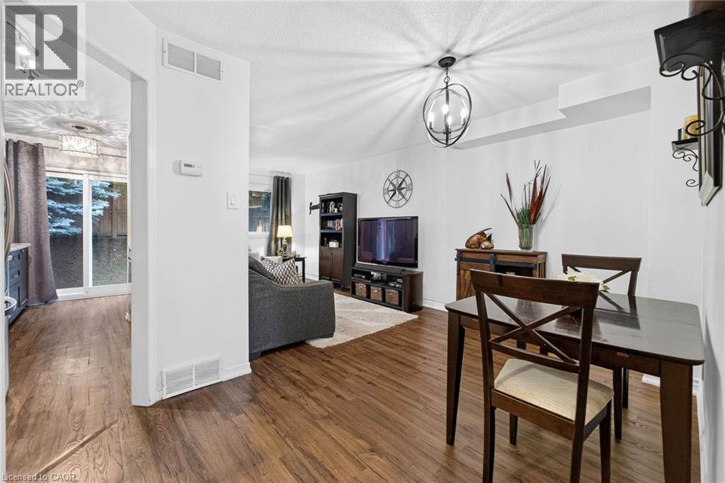3 Beverly Lane, Georgetown, ON - Indoor