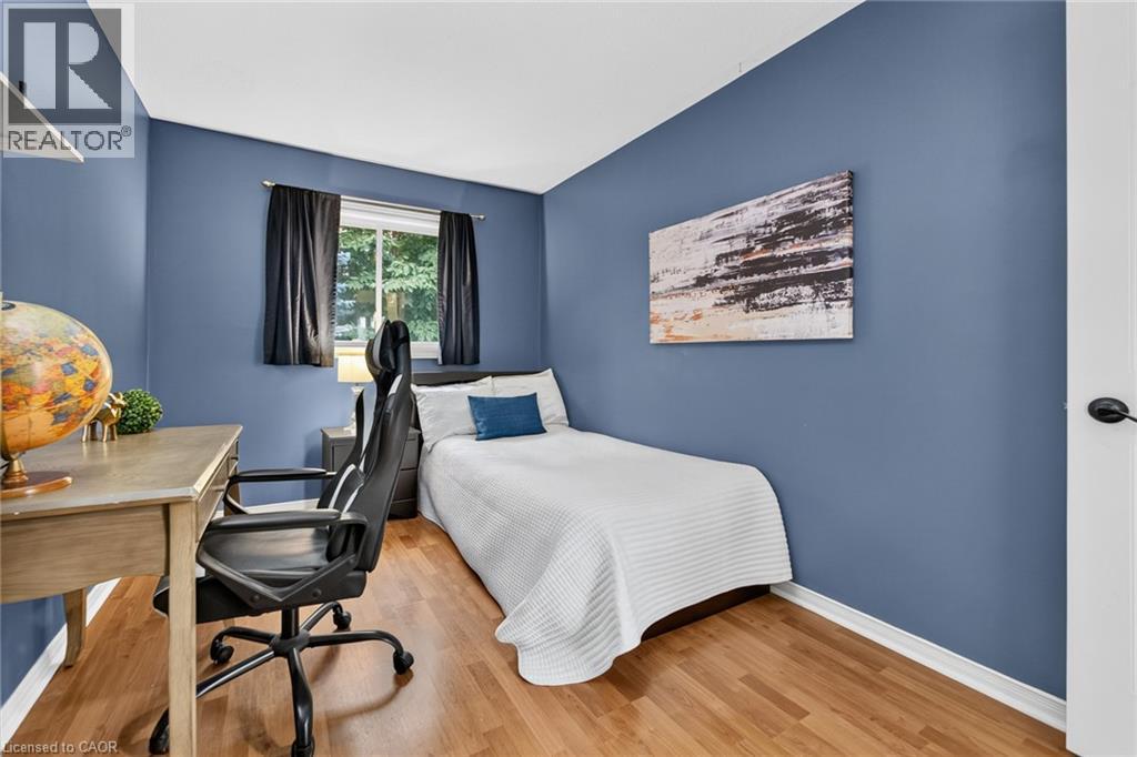 3 Beverly Lane, Georgetown, ON - Indoor Photo Showing Bedroom