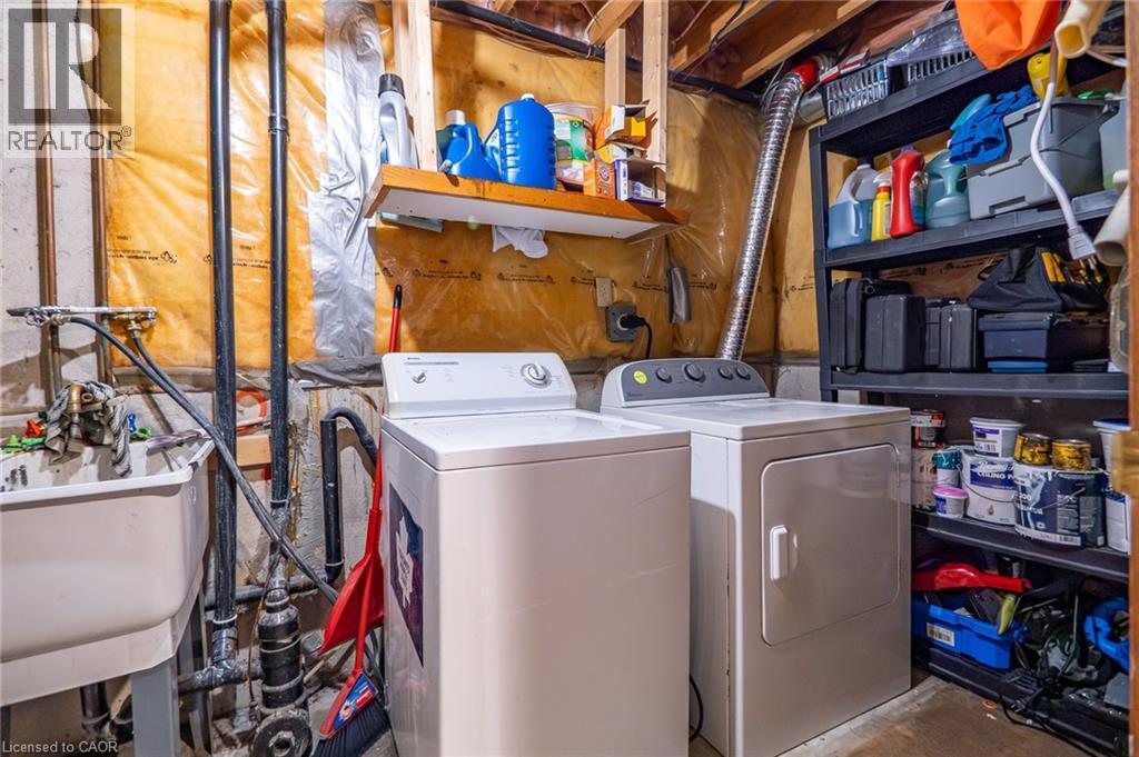 3 Beverly Lane, Georgetown, ON - Indoor Photo Showing Laundry Room