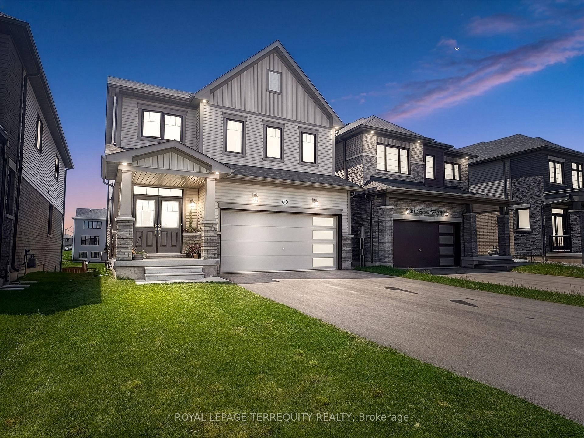 285 Vanilla Trail, Thorold, ON - Outdoor With Facade