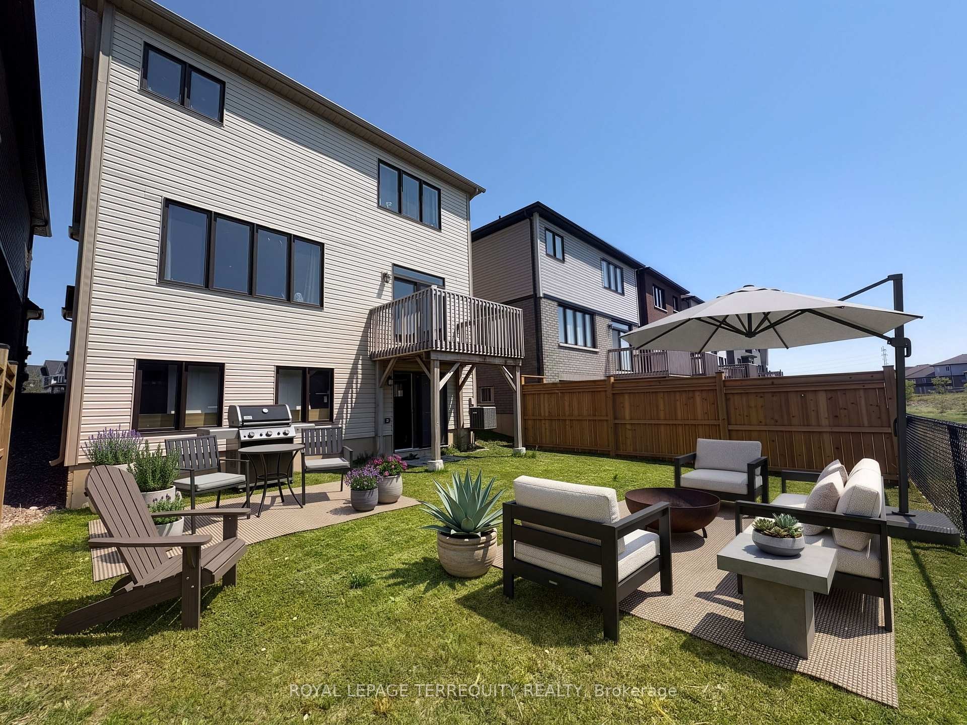 285 Vanilla Trail, Thorold, ON - Outdoor With Deck Patio Veranda With Exterior