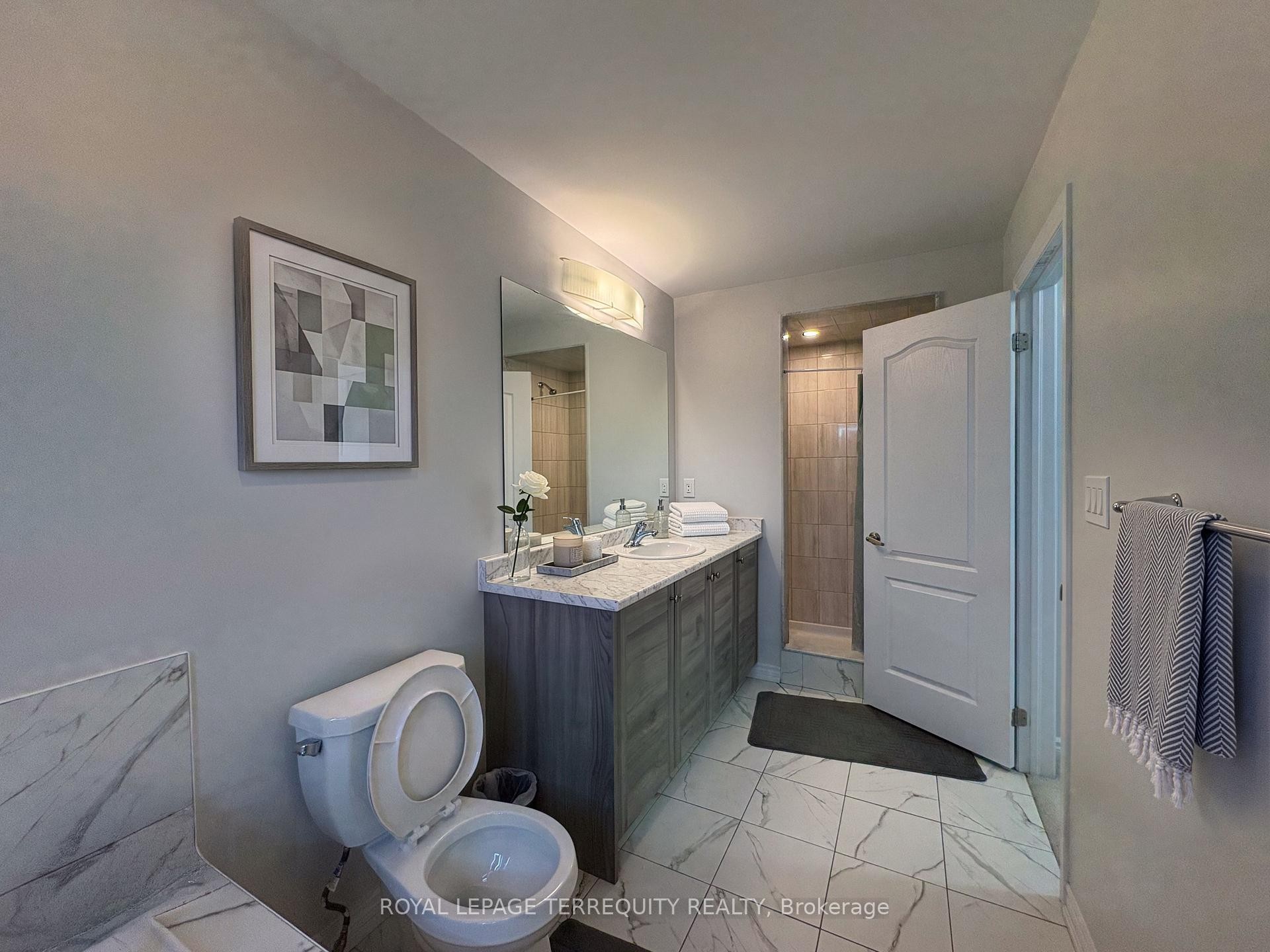285 Vanilla Trail, Thorold, ON - Indoor Photo Showing Bathroom