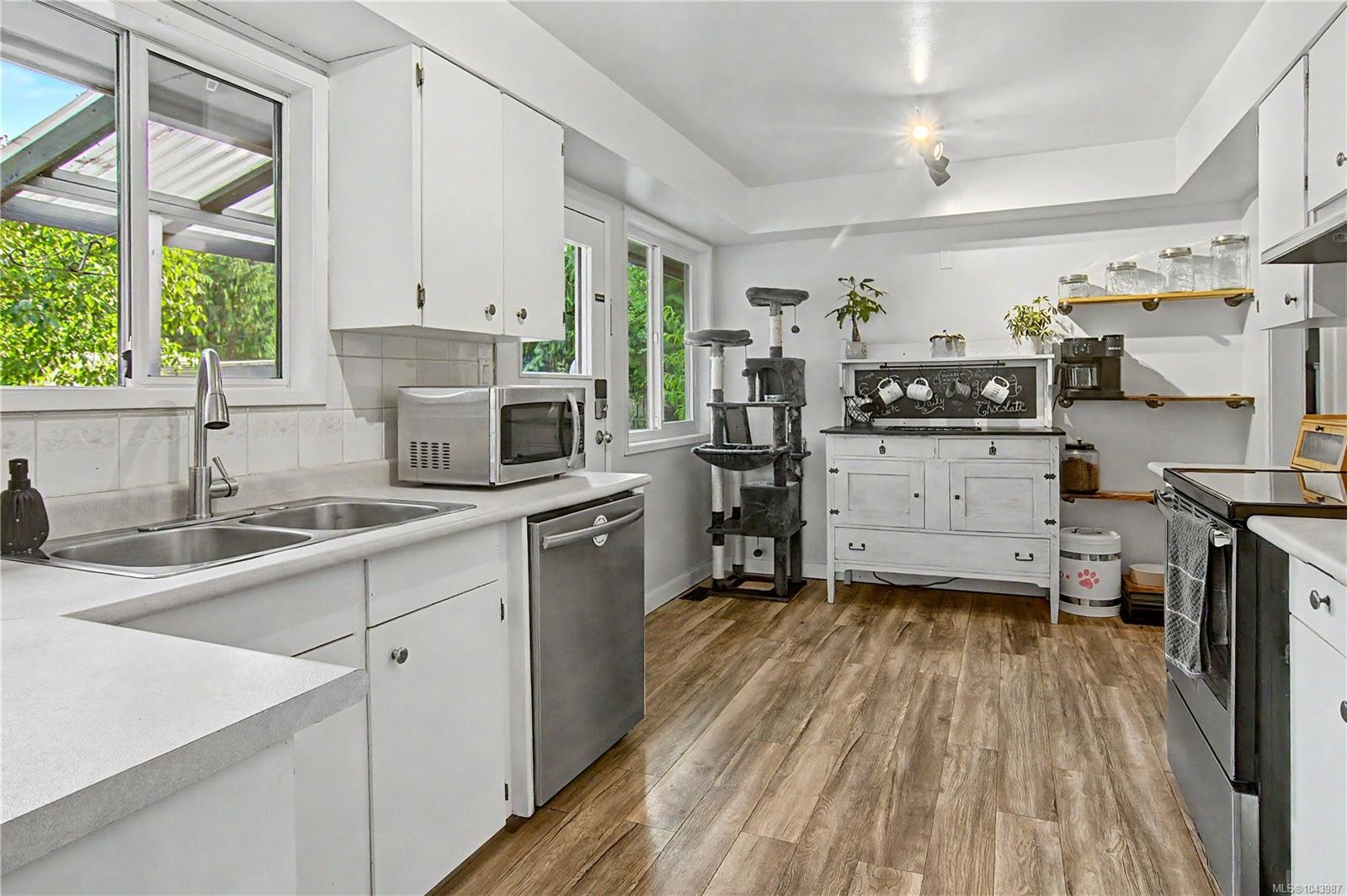 159 Roberta Rd West, Nanaimo, BC