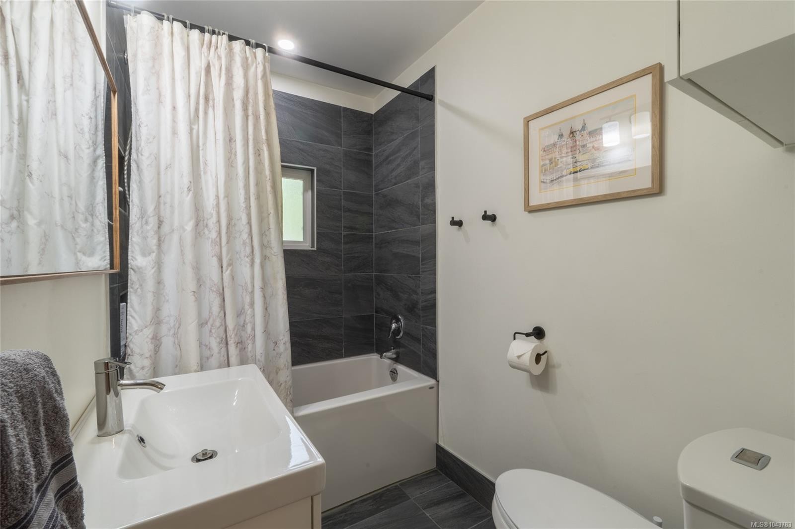 5933 Deuchars Dr, Duncan, BC