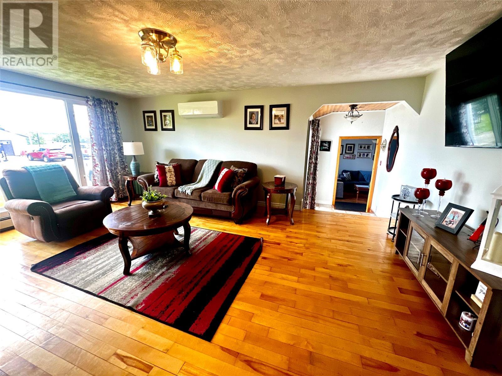 3 Sunset Drive, Badger, NL - Indoor Photo Showing Living Room