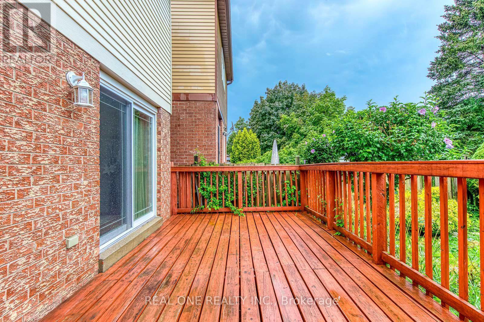 741 Queensbridge Drive, Mississauga, ON - Outdoor With Deck Patio Veranda
