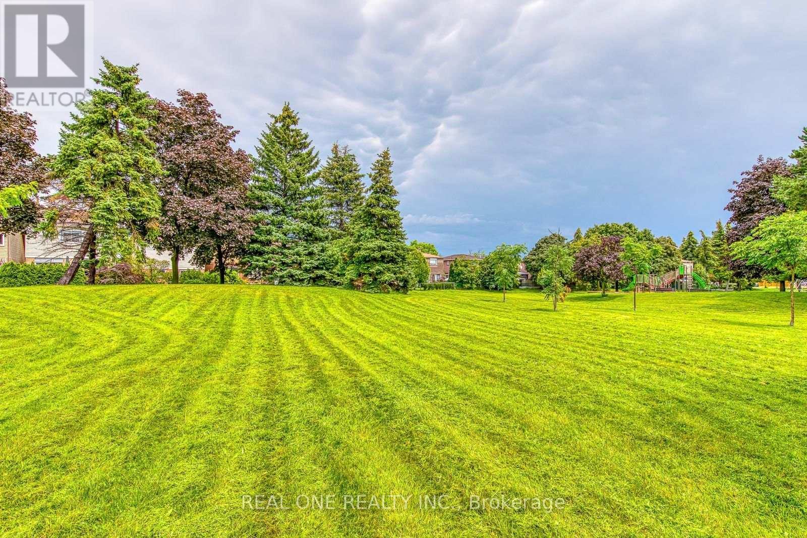 741 Queensbridge Drive, Mississauga, ON - Outdoor